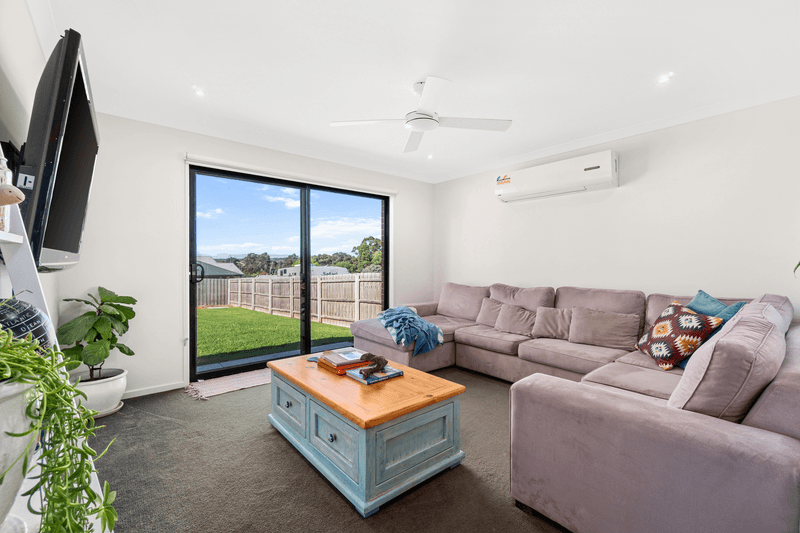 17 Swan Reach Road, Swan Reach, VIC 3903