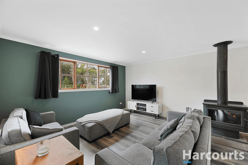 2675 Willow Grove Road, HILL END, VIC 3825