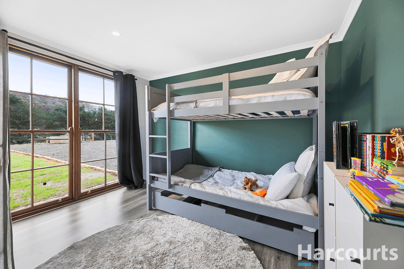 2675 Willow Grove Road, HILL END, VIC 3825