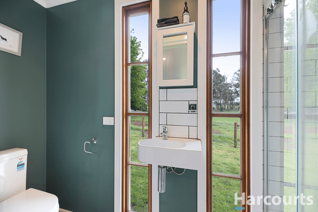 2675 Willow Grove Road, HILL END, VIC 3825