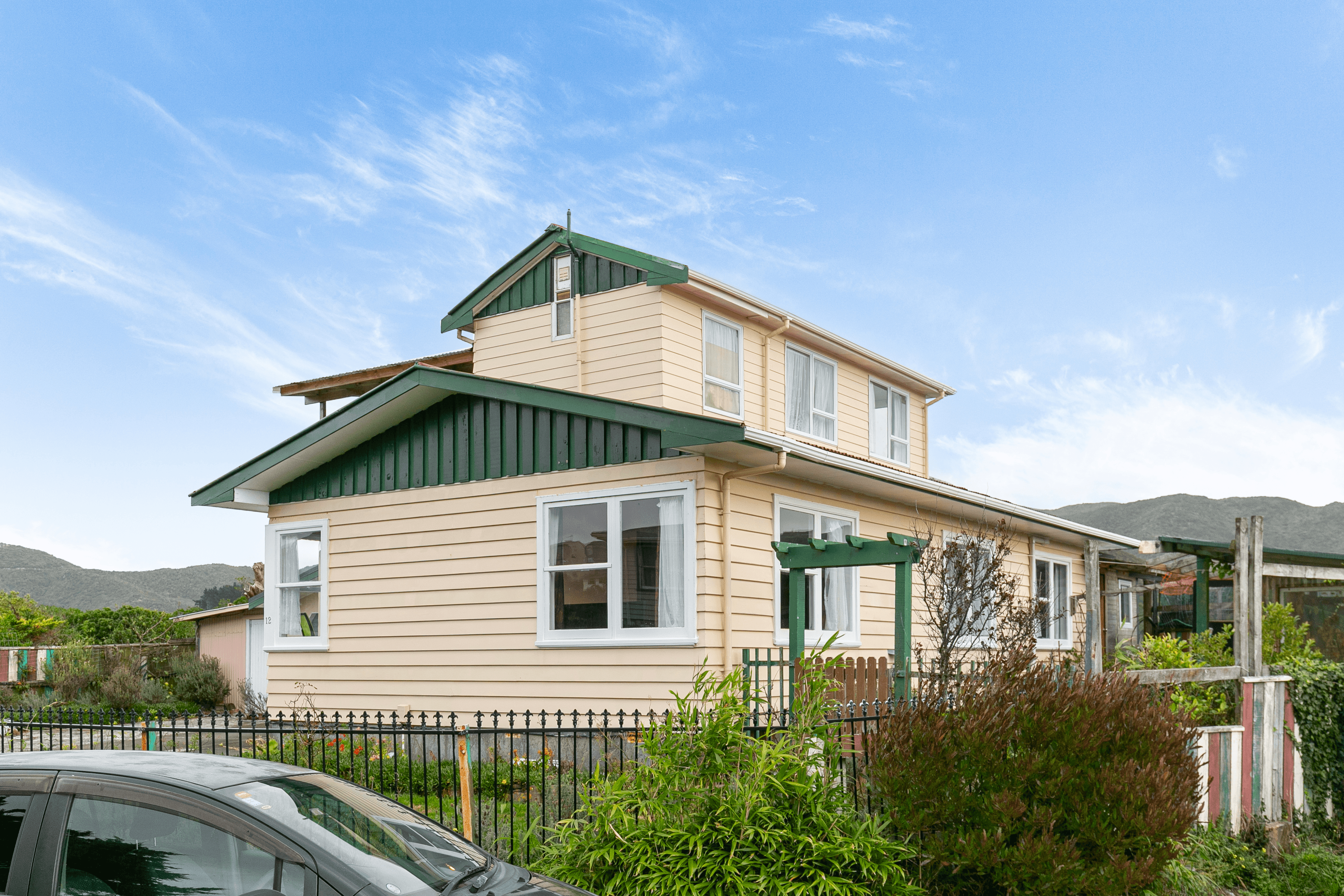 12 Camrose Grove, Kingston, Wellington 6021