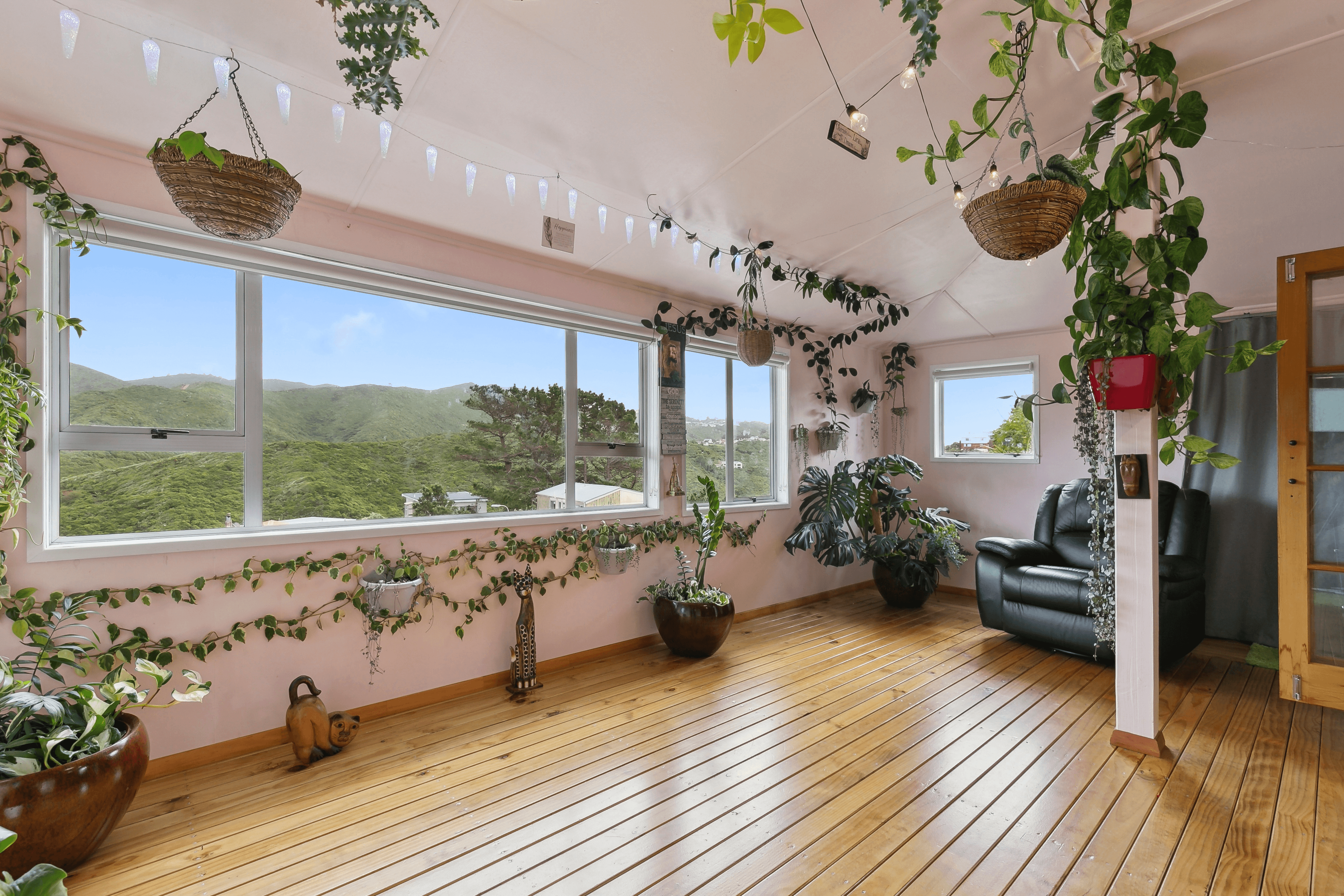 12 Camrose Grove, Kingston, Wellington 6021