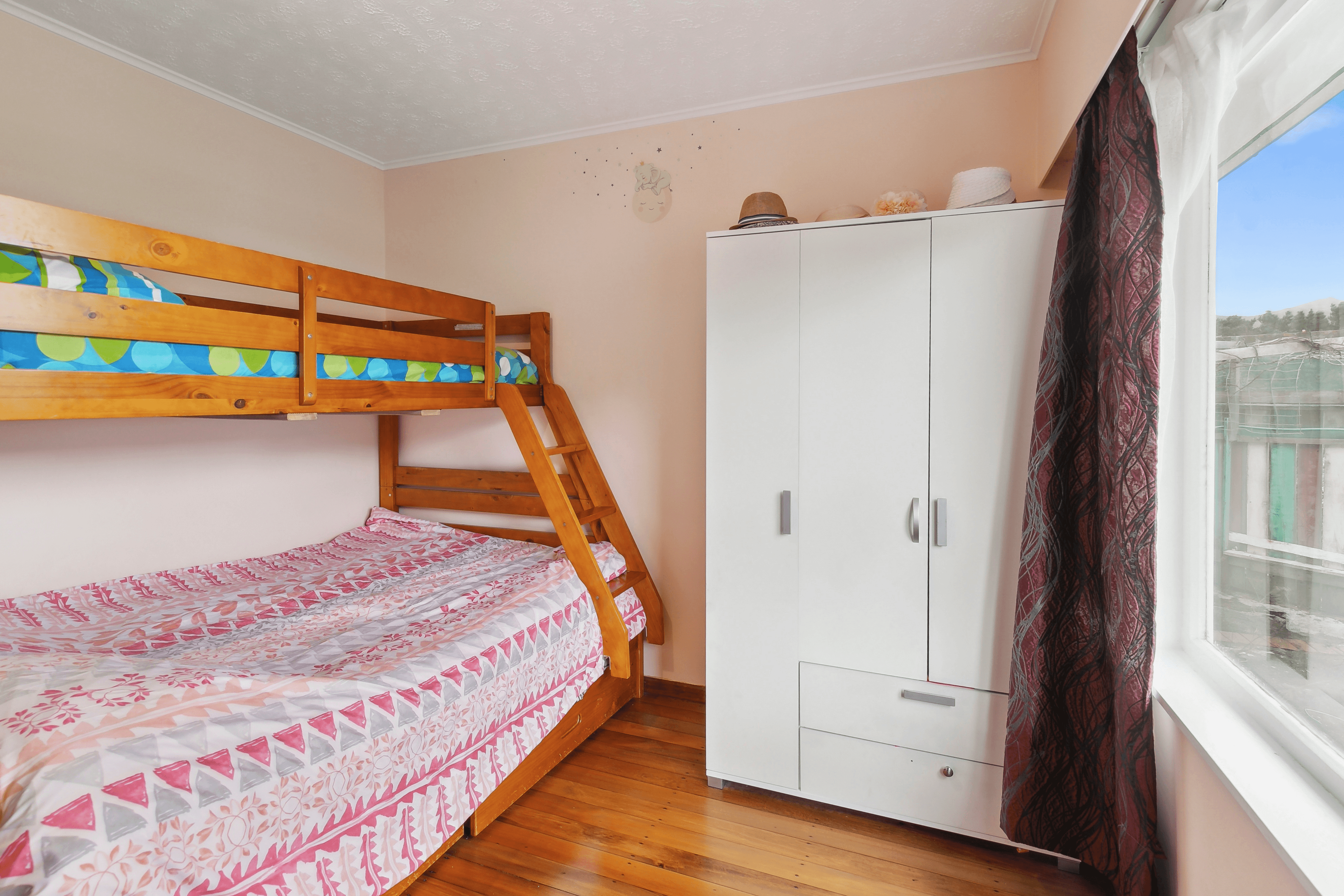 12 Camrose Grove, Kingston, Wellington 6021