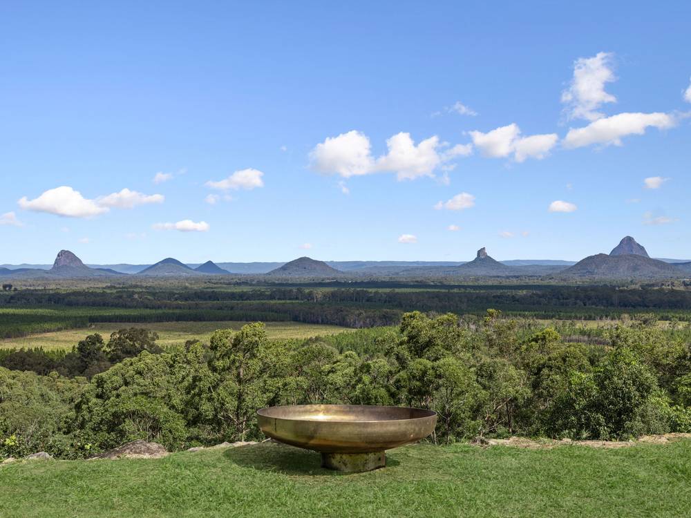 302 Hapgood Road, LANDSBOROUGH, QLD 4550