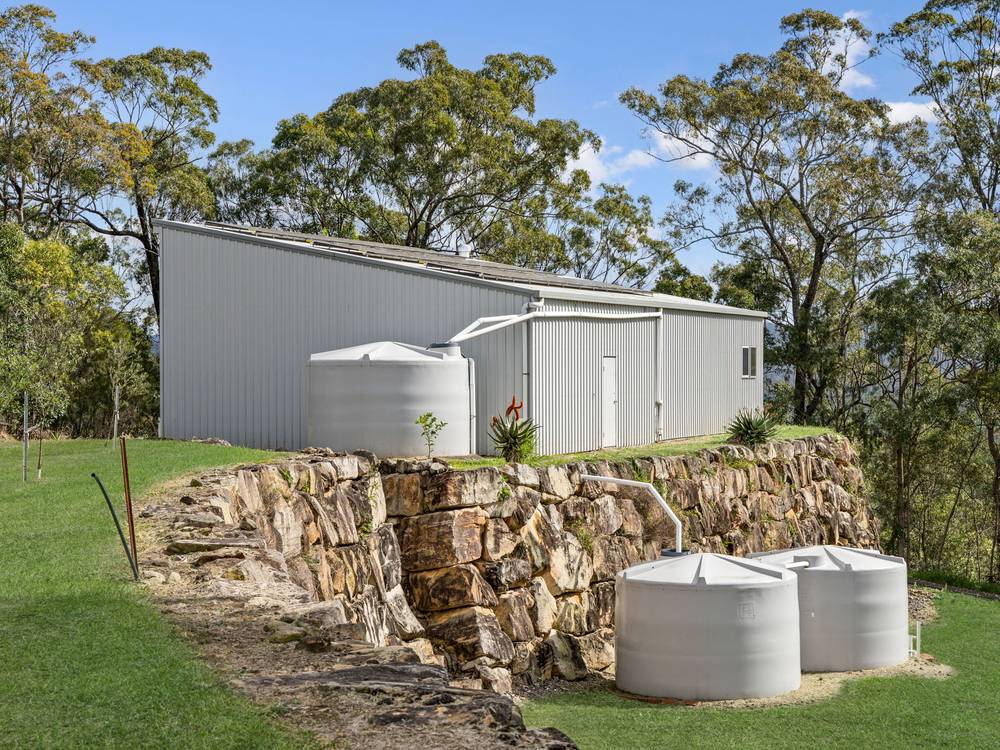 302 Hapgood Road, LANDSBOROUGH, QLD 4550