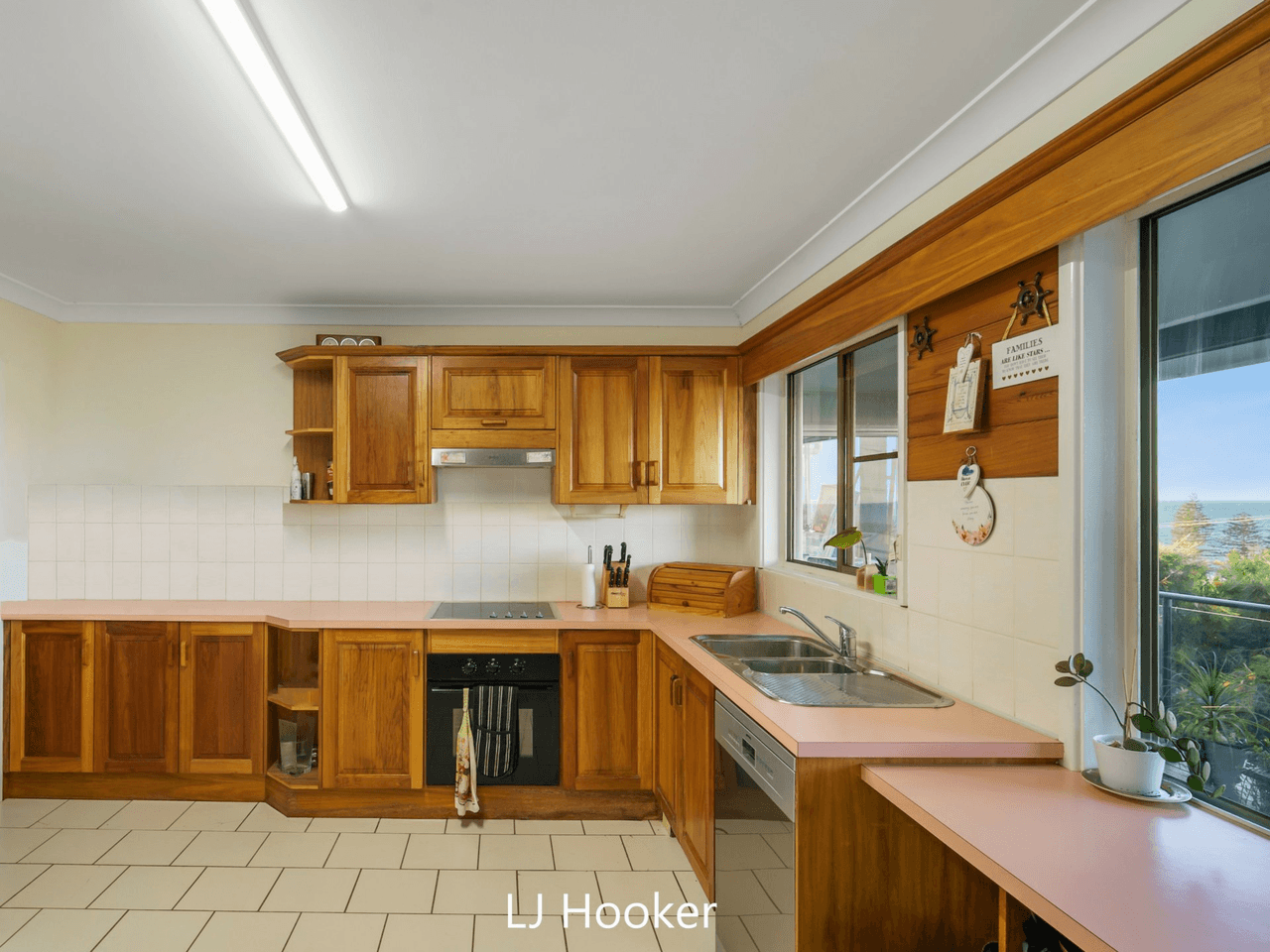 29 Surfview Avenue, BLACK HEAD, NSW 2430