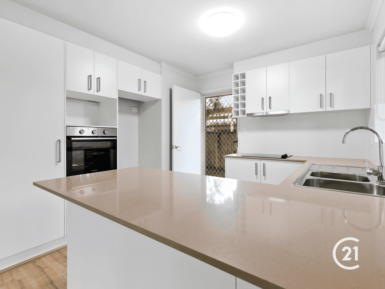 10/2 Swan Street, Noosaville, QLD 4566