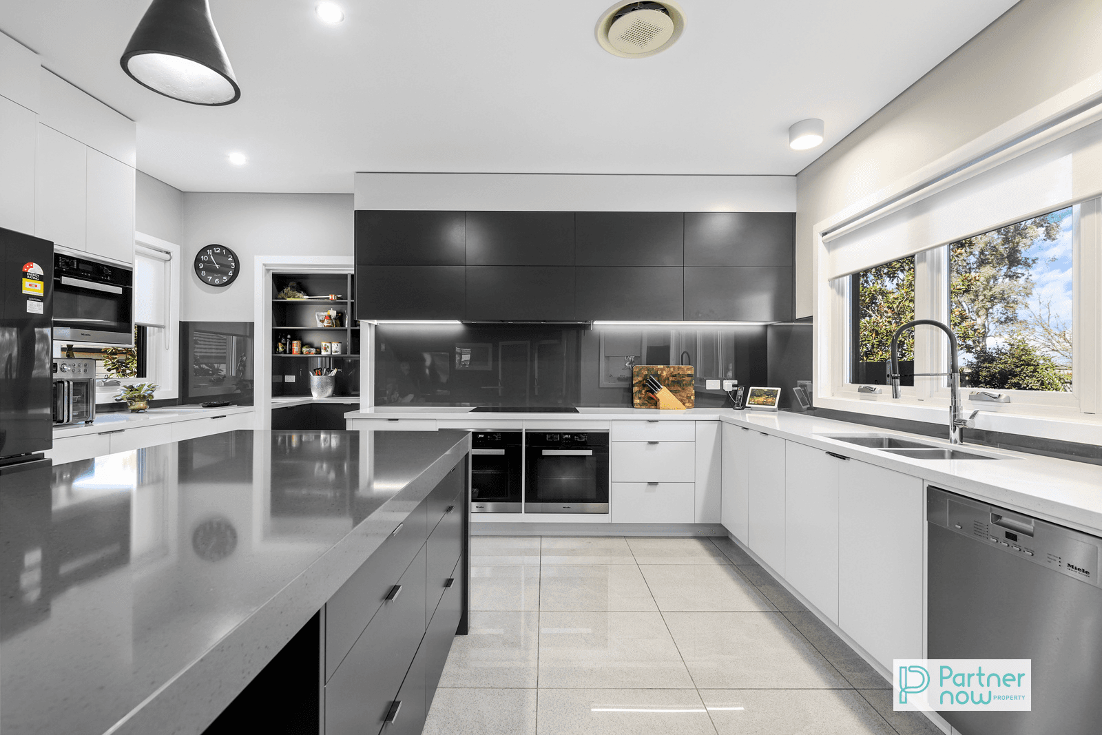 12 Peak Drive, TAMWORTH, NSW 2340