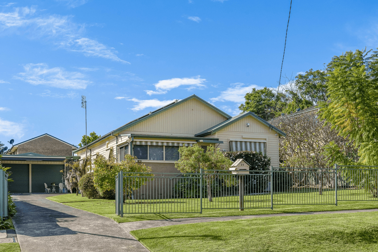 25 Webb Street, EAST GOSFORD, NSW 2250