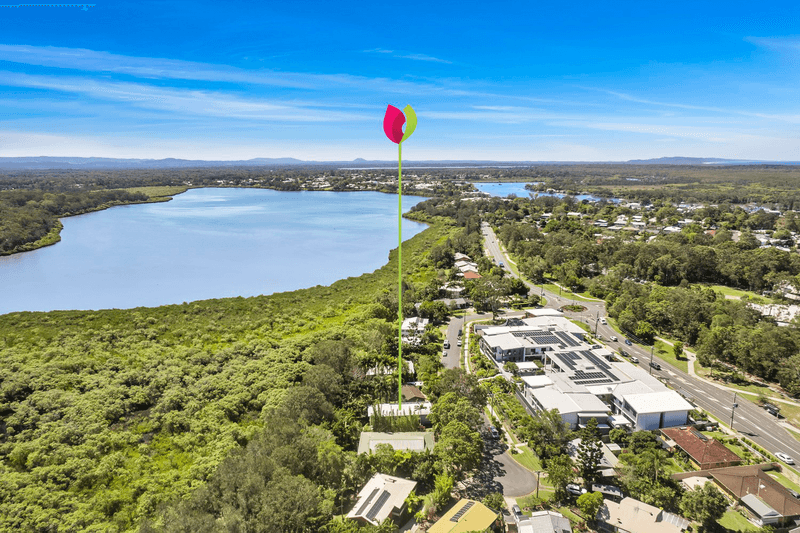 16 Val Crescent, NOOSAVILLE, QLD 4566