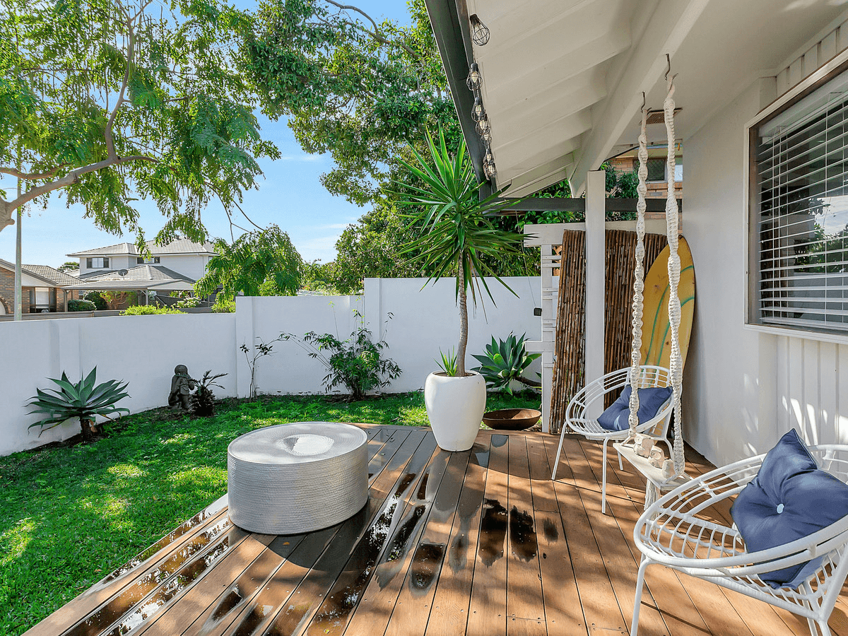 6 Penguin Parade, Burleigh Waters, QLD 4220