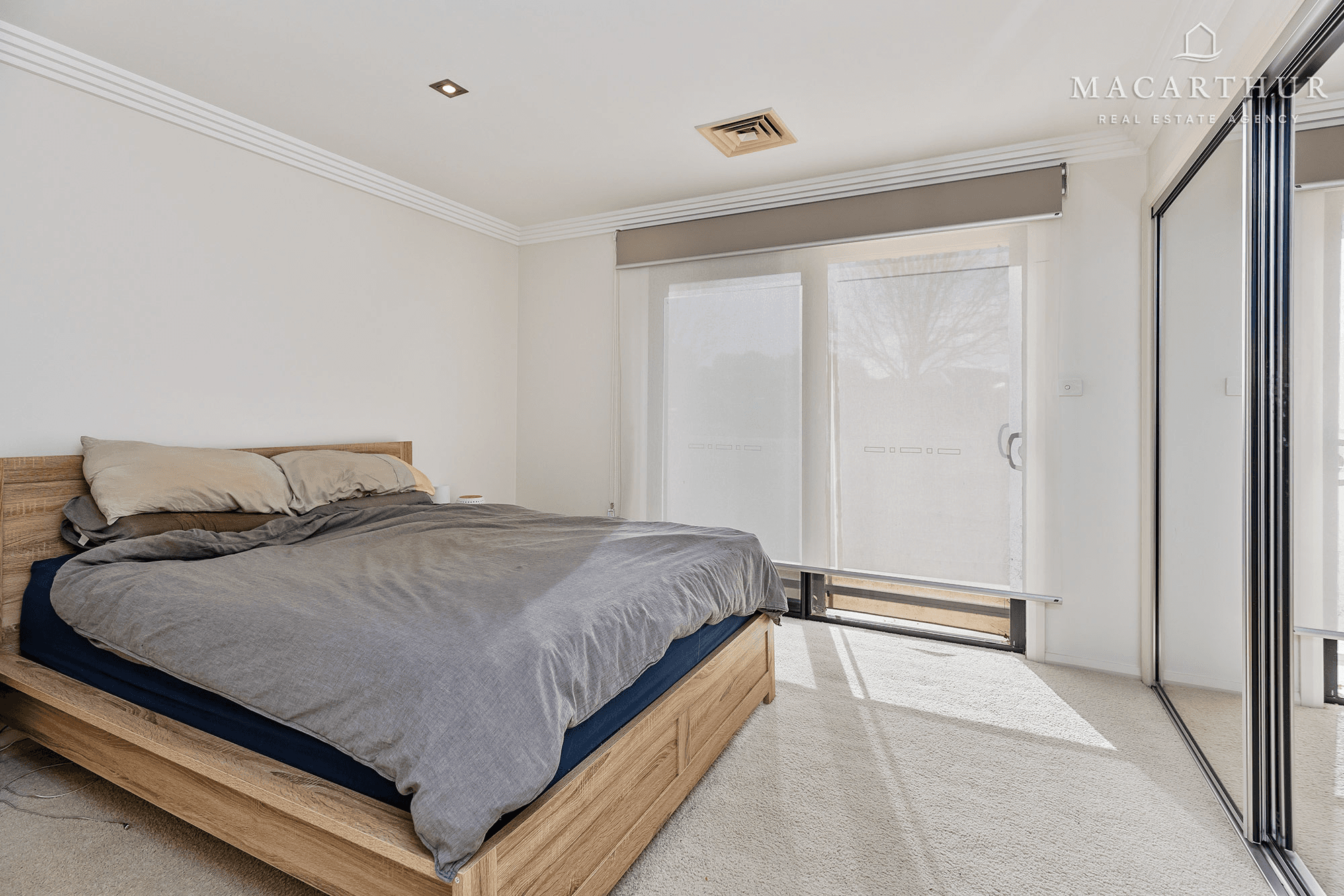 1/61 Mima Street, Glenfield Park, NSW 2650