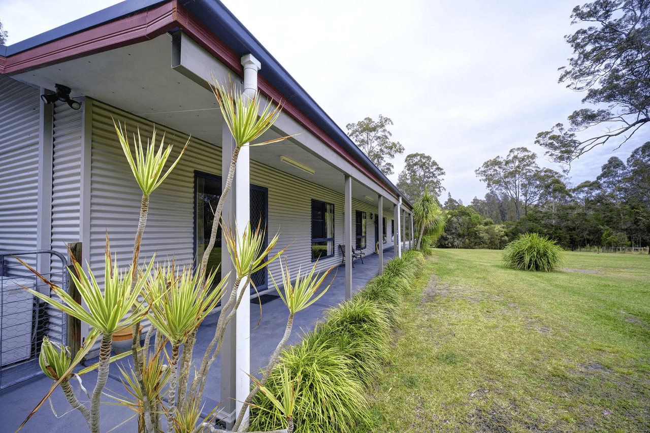 12 Aerodrome Rd, Nabiac, NSW 2312