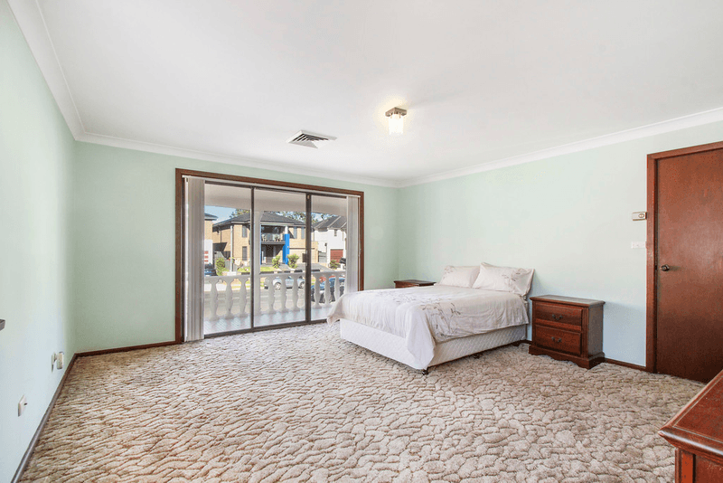 115 Hawksview Street, MERRYLANDS, NSW 2160