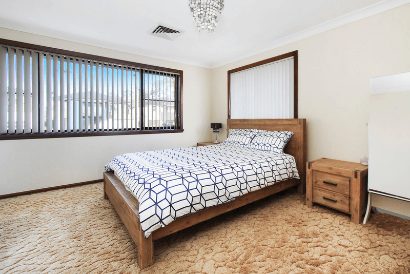 115 Hawksview Street, MERRYLANDS, NSW 2160