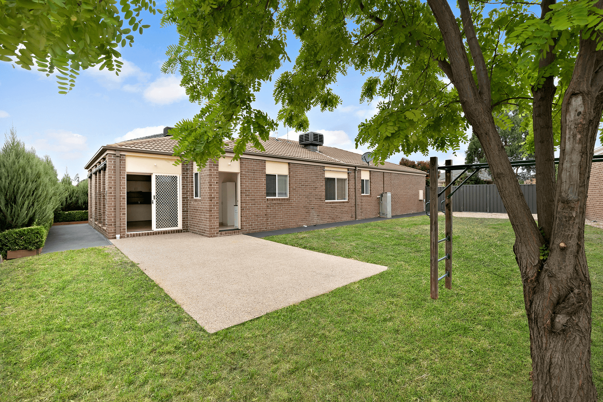 6 Kinglake Crescent, Craigieburn, VIC 3064