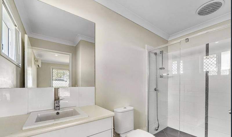 42 Emerald Street, MARSDEN, QLD 4132