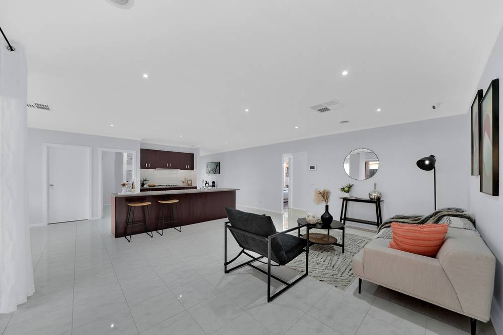 27 Yarraman Road, MANOR LAKES, VIC 3024