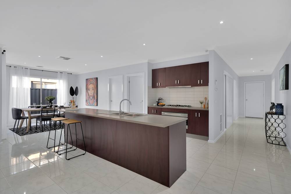 27 Yarraman Road, MANOR LAKES, VIC 3024