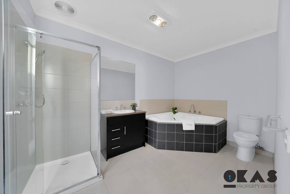27 Yarraman Road, MANOR LAKES, VIC 3024