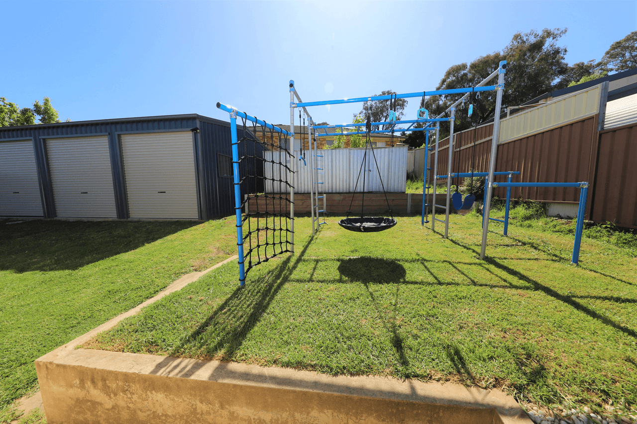 7 Booral Avenue, TUMUT, NSW 2720