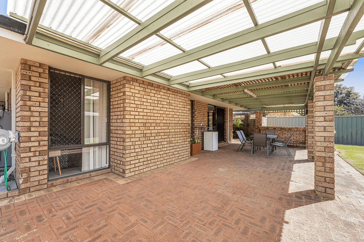 101 Seabrooke Avenue, Rockingham, WA 6168