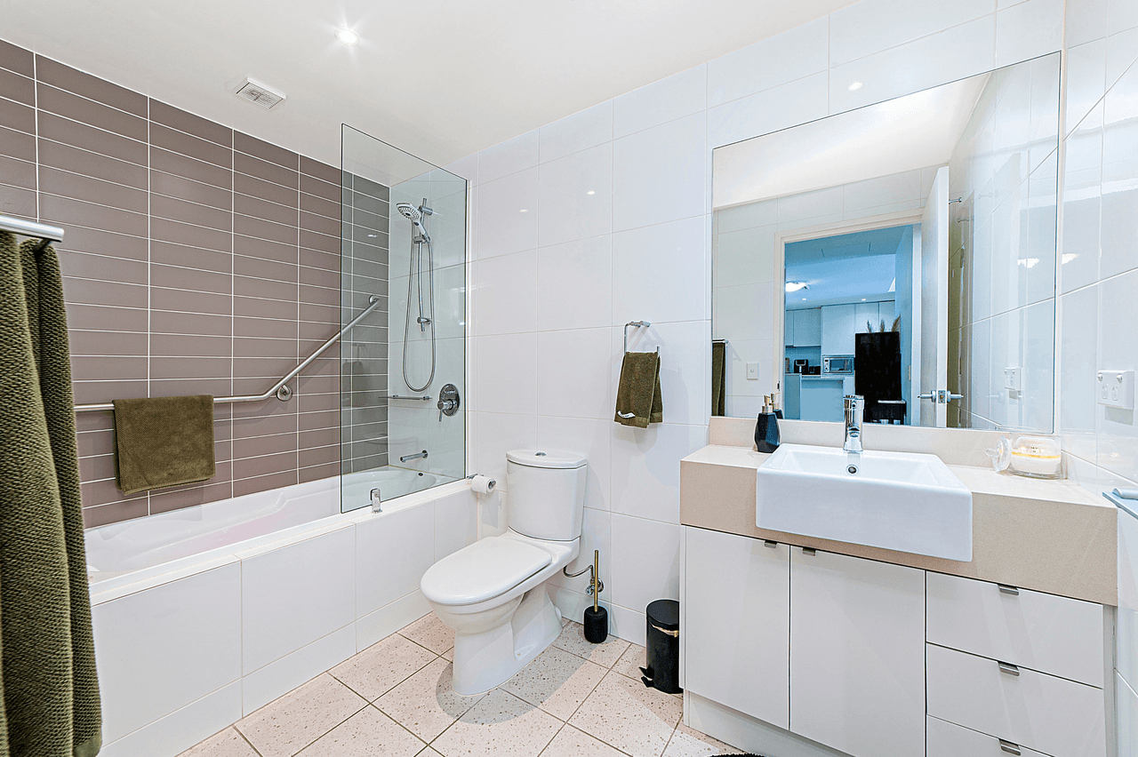 644/2 The Crescent, WENTWORTH POINT, NSW 2127