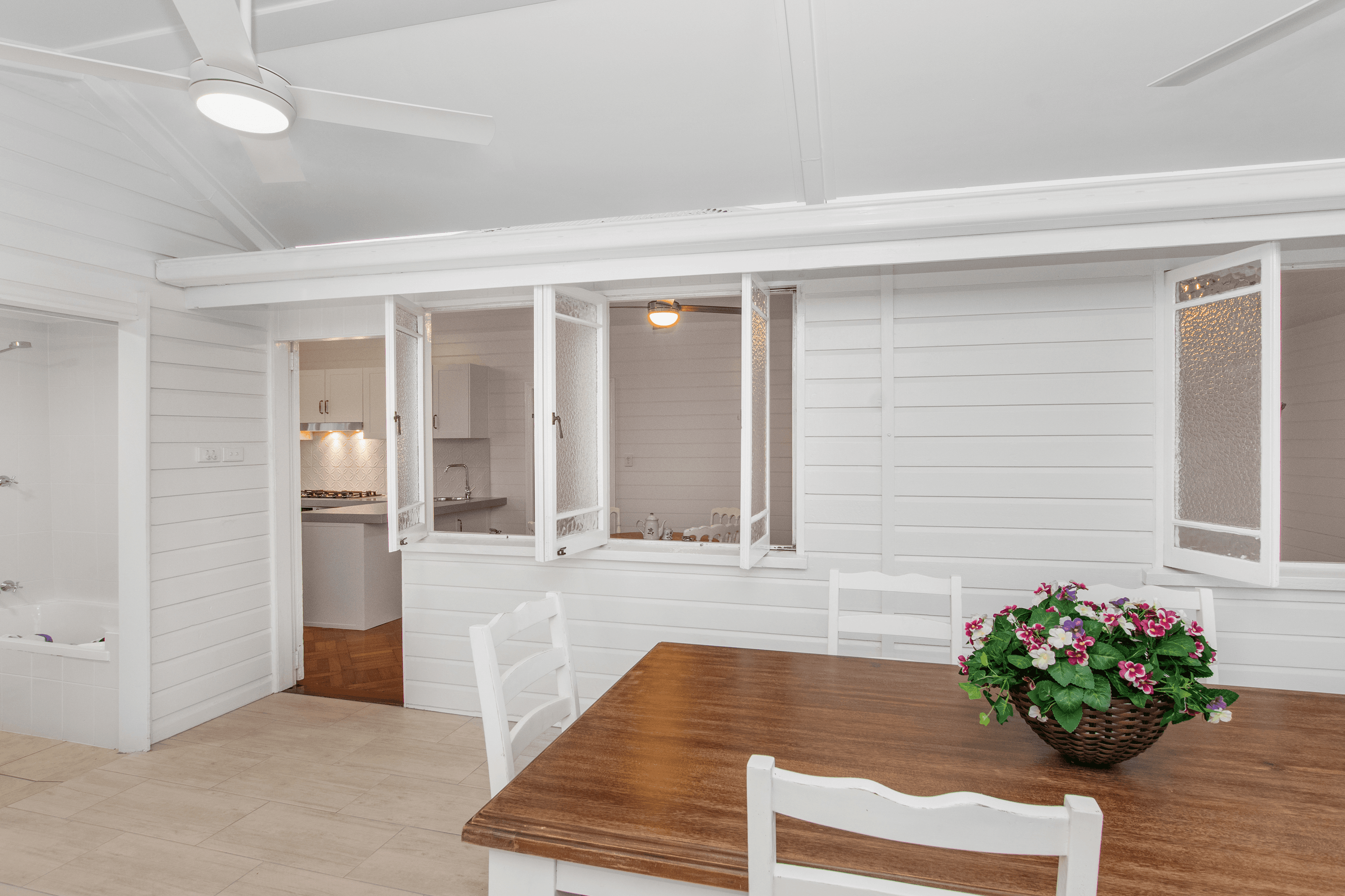 1B Fourth Avenue, SOUTH TOWNSVILLE, QLD 4810