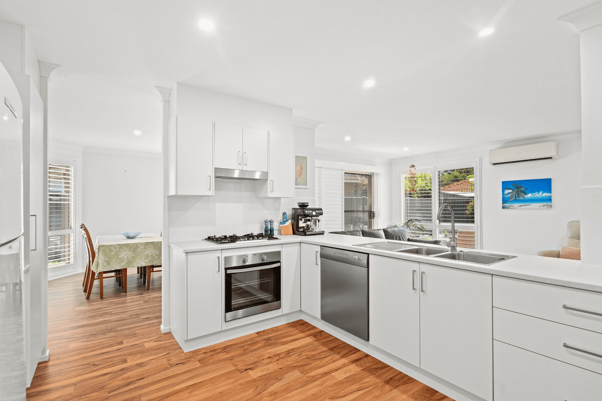 40 Cowper Road, Umina Beach, NSW 2257