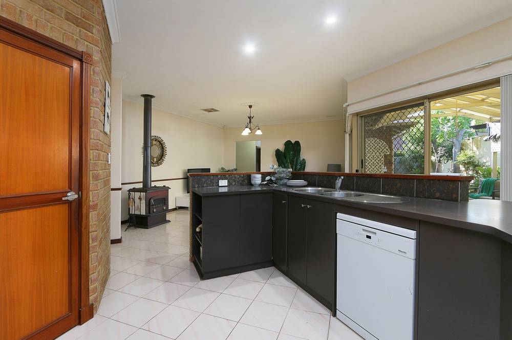 19 Inwood Place, MURDOCH, WA 6150