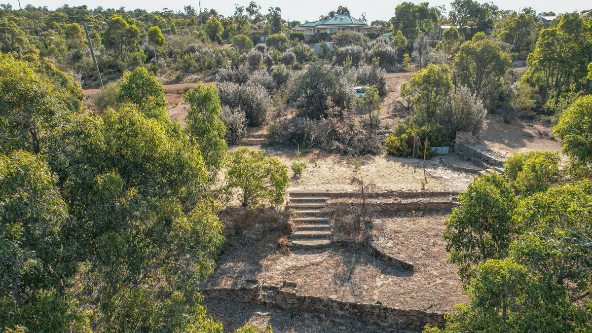 10 Sesselis Road, Toodyay, WA 6566