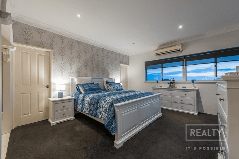 14 Manta Pass, Mindarie, WA 6030