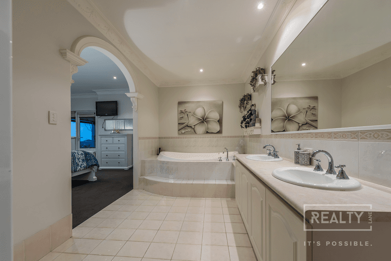 14 Manta Pass, Mindarie, WA 6030