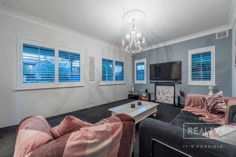 14 Manta Pass, Mindarie, WA 6030