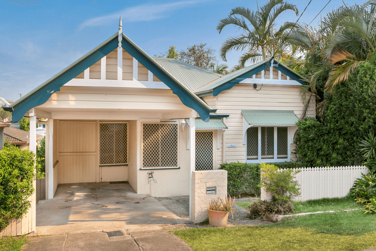 34 Nairn Street, Milton, QLD 4064