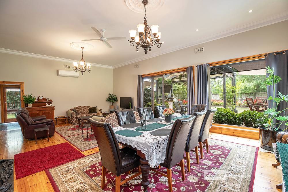 17 COOEE Road, KYBYBOLITE, SA 5262
