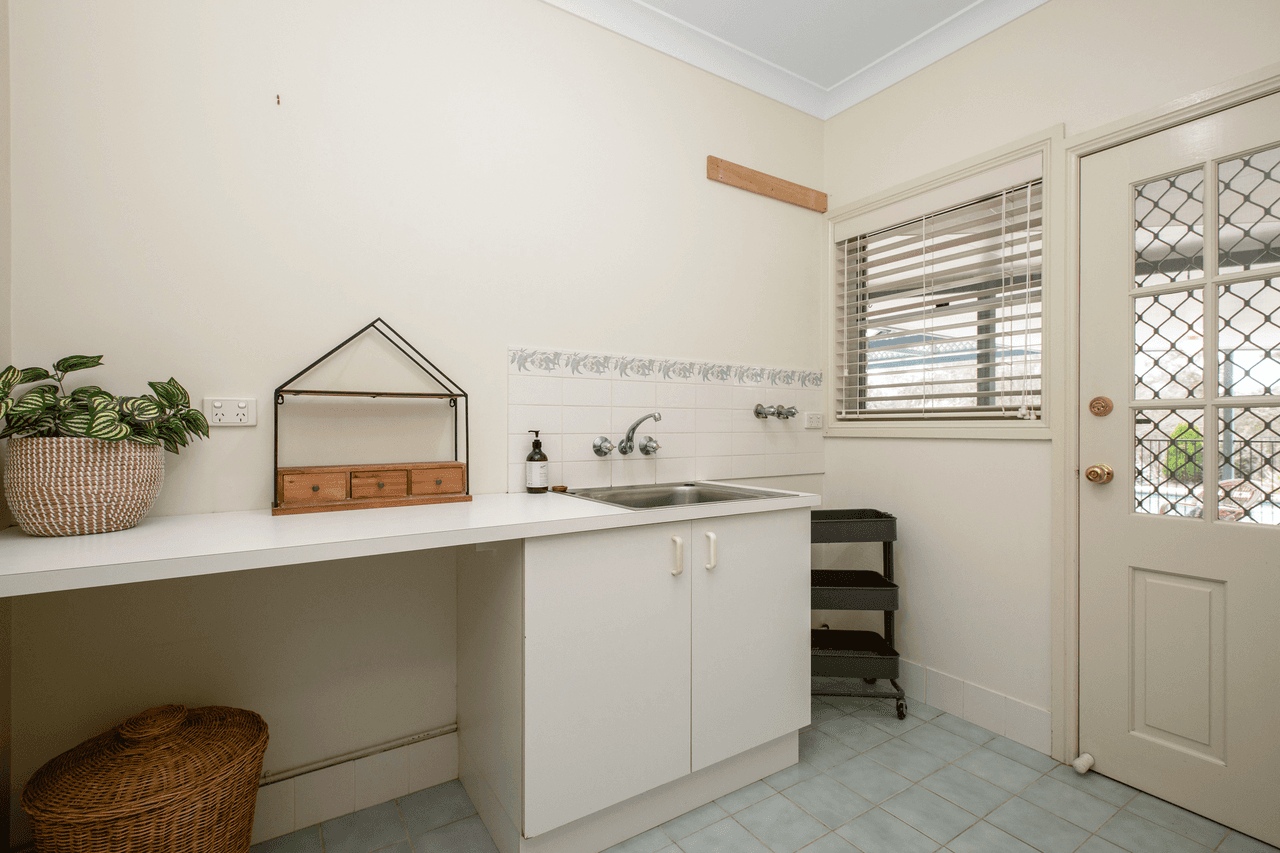 52 Hilldale Drive, BOLWARRA HEIGHTS, NSW 2320