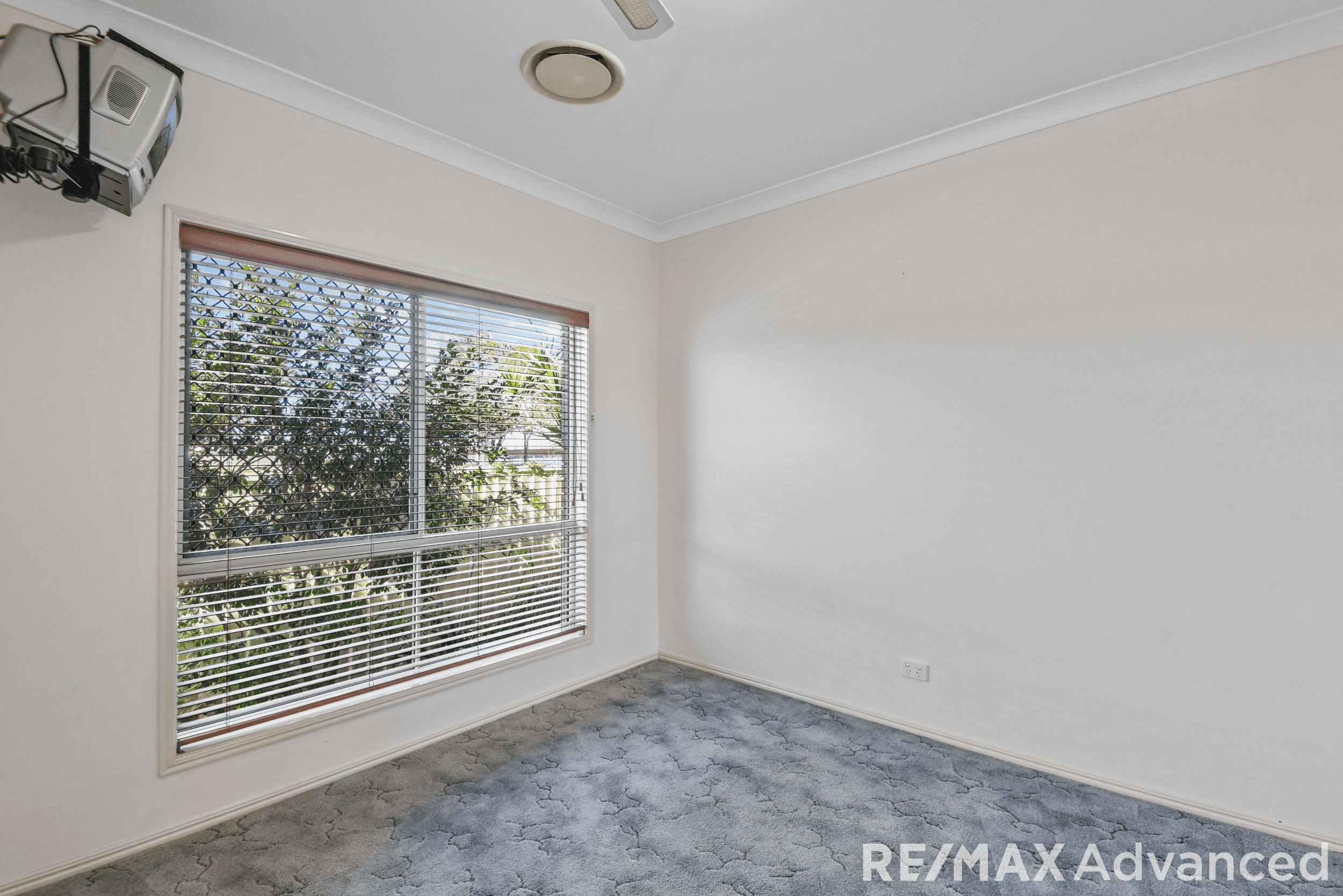 9 Sylvan Beach Esplanade, Bellara, QLD 4507