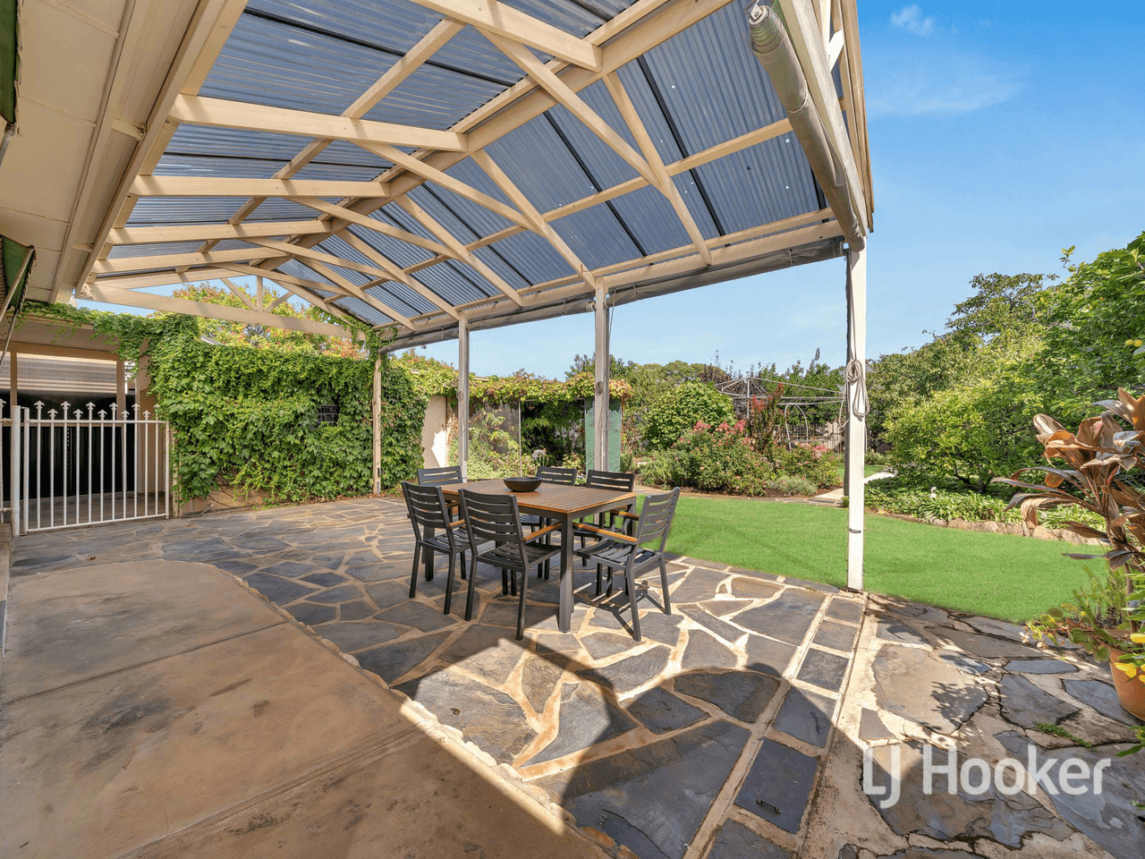 42 Ways Road, MANNINGHAM, SA 5086