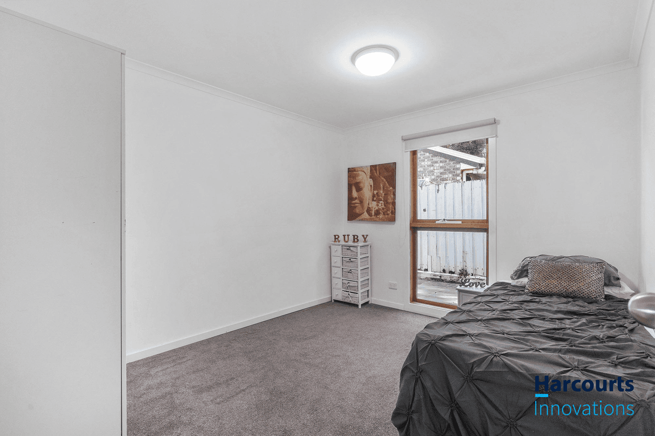 92 Yangoora Crescent, ASHMORE, QLD 4214