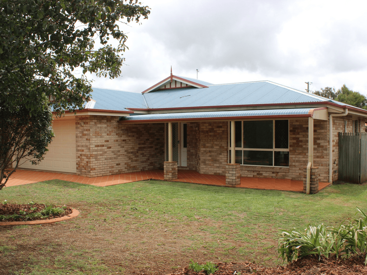 17 Elvery Court, MIDDLE RIDGE, QLD 4350