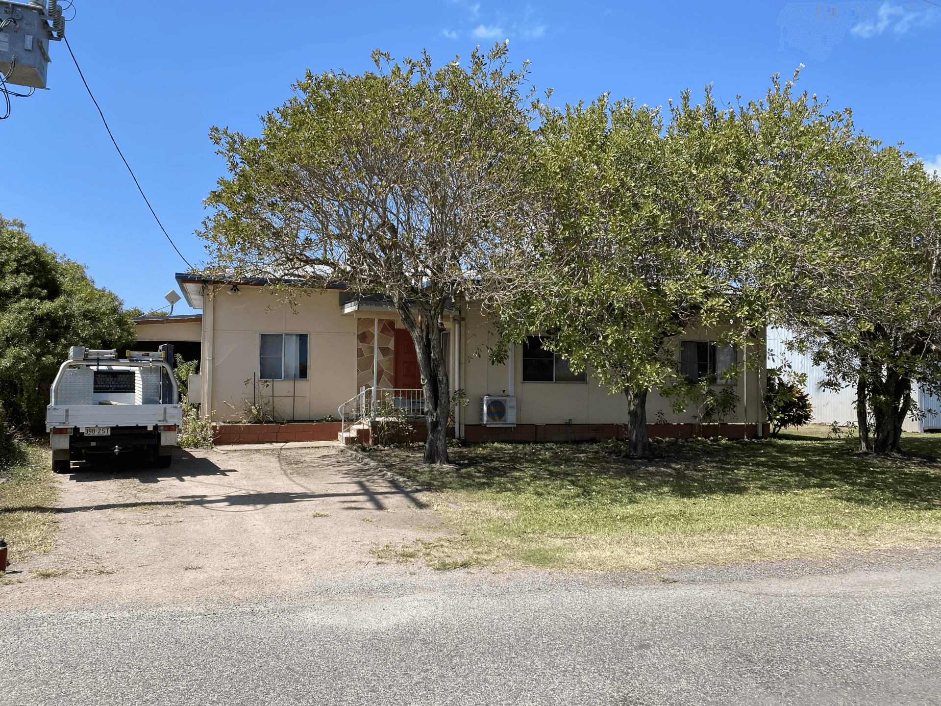 43 Robins  Road, Brandon, QLD 4808