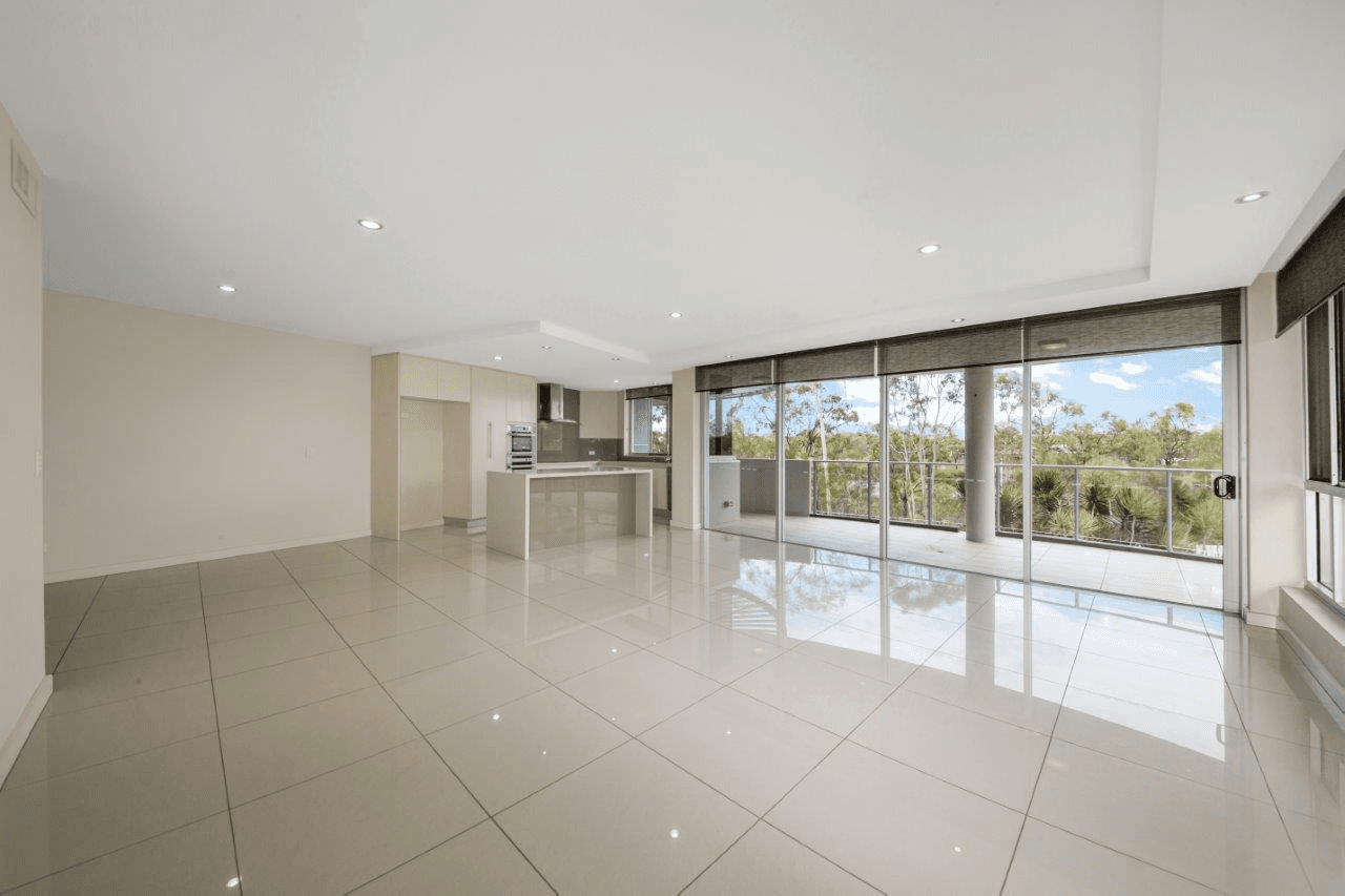 Unit 6/2 The Promenade, BOYNE ISLAND, QLD 4680