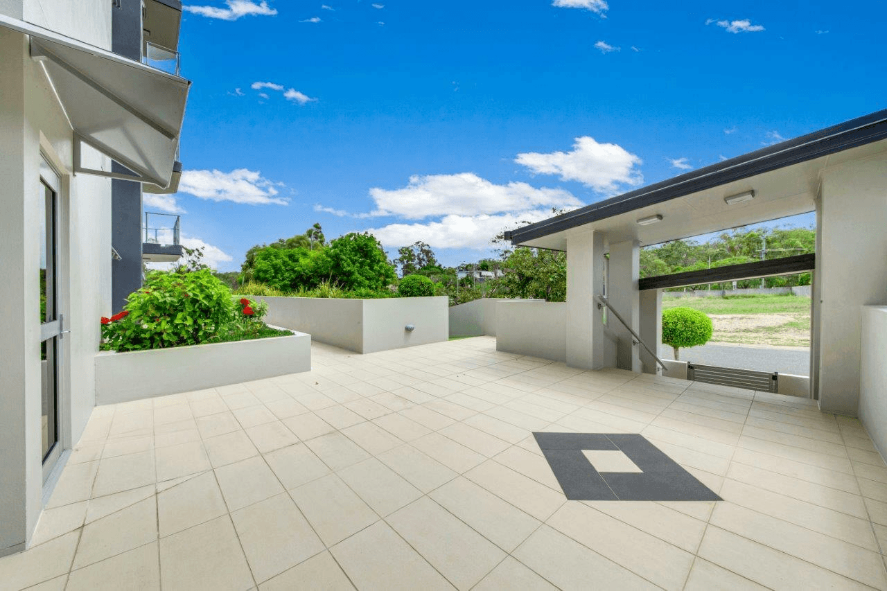 Unit 6/2 The Promenade, BOYNE ISLAND, QLD 4680