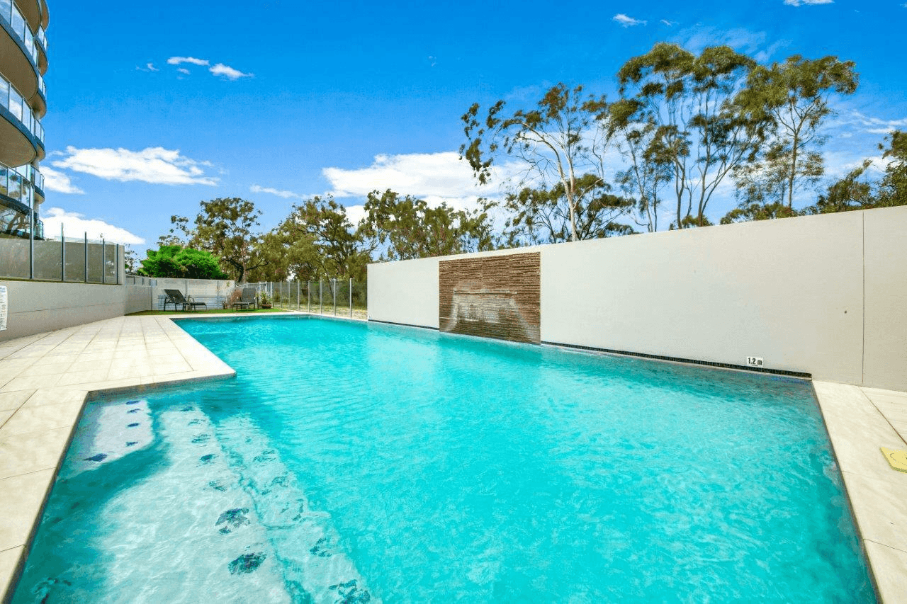 Unit 6/2 The Promenade, BOYNE ISLAND, QLD 4680