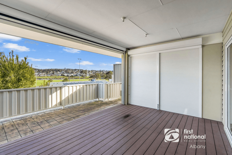 11 Ardeana Crescent, YAKAMIA, WA 6330