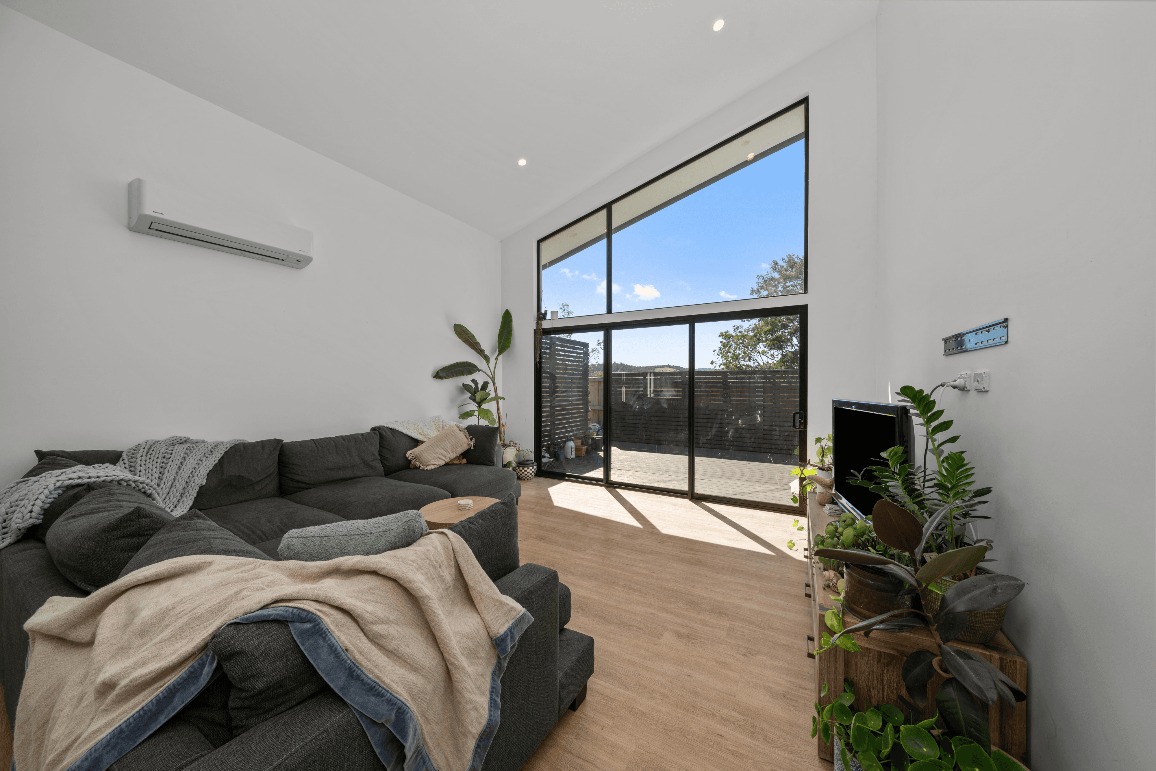 2/40 Emerald Drive, ROKEBY, TAS 7019