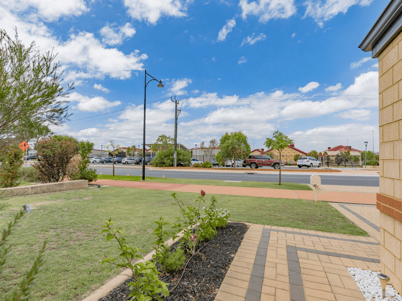 302 Lyon Road, Aubin Grove, WA 6164