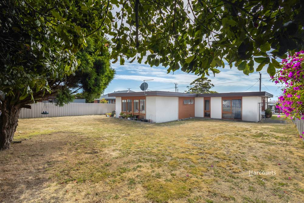 Unit 1/24 Pineleigh Street, PENGUIN, TAS 7316