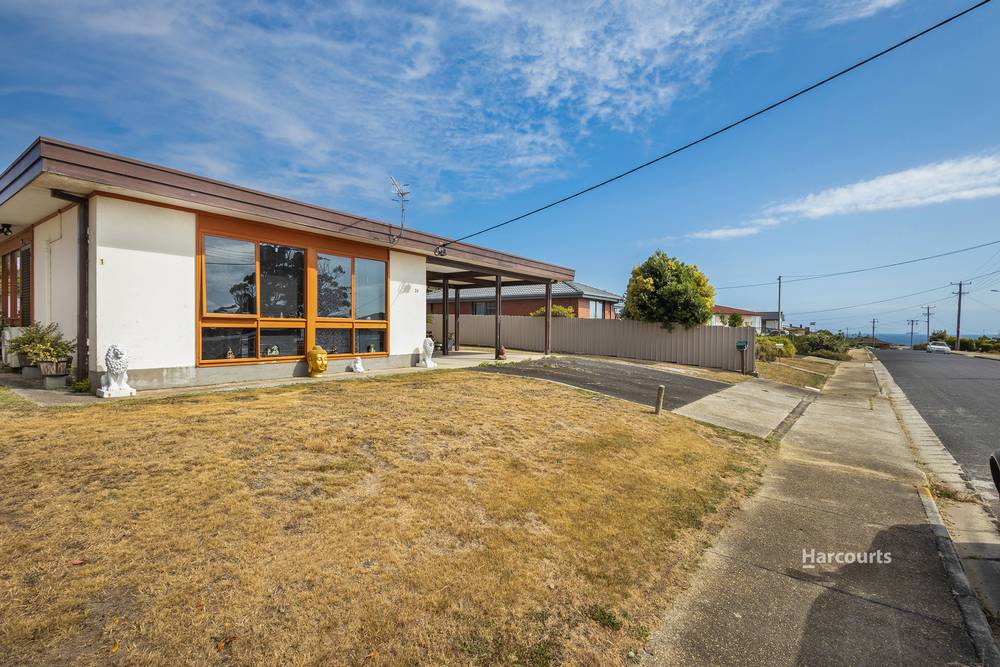 Unit 1/24 Pineleigh Street, PENGUIN, TAS 7316